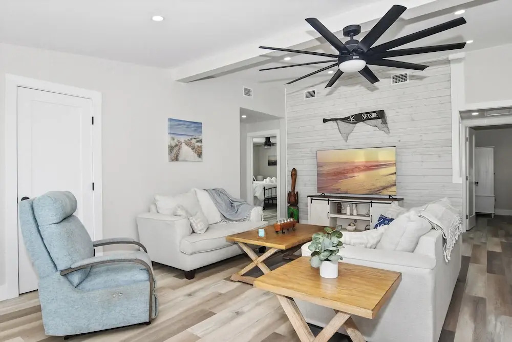 1 Mi to Fort Myers Beach Access! Chic Coastal Home