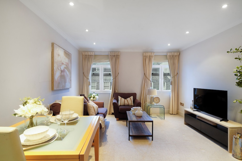 Hertford Flat 15