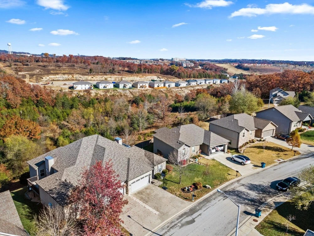 Branson 2 Bedroom Duplex With Large Deck
