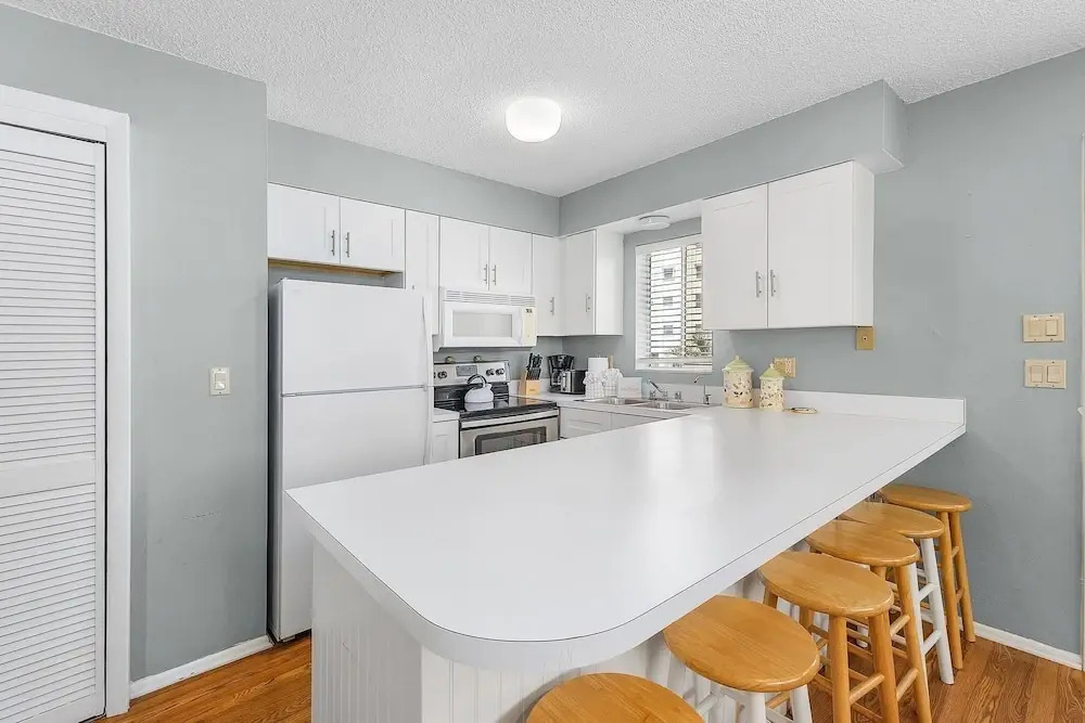50 Seaside Stay: 4bd/3ba Duplex W/ Pool! 4 Bedroom Home