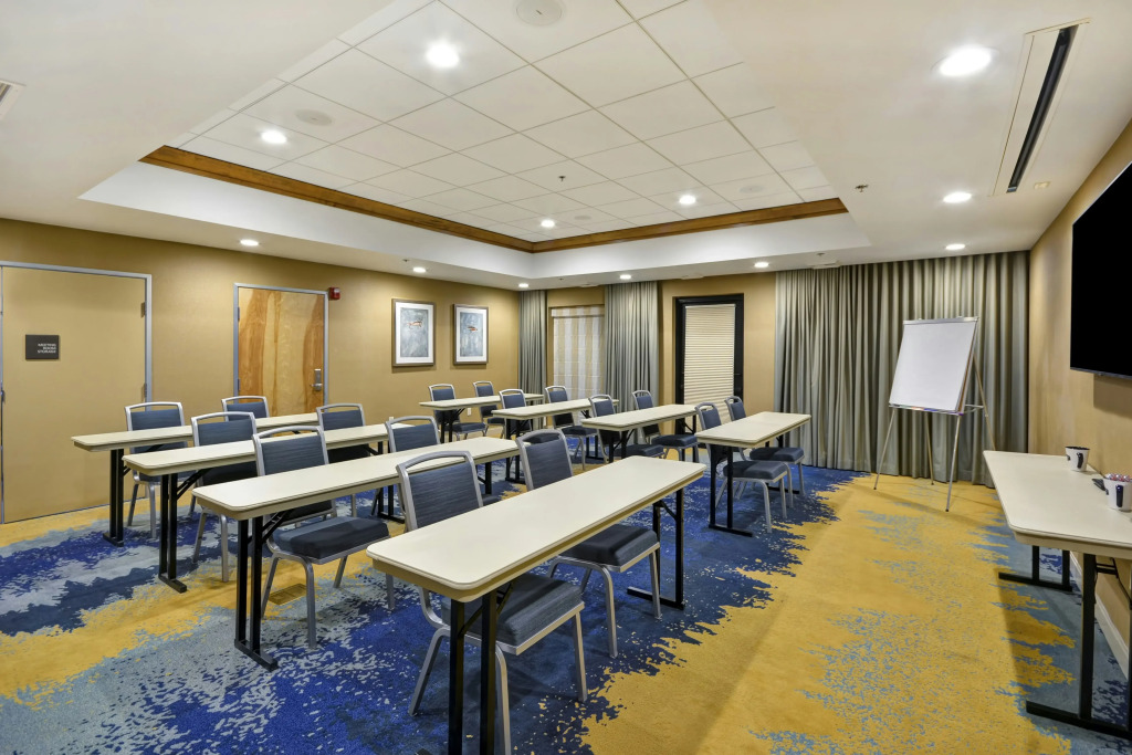 Hampton Inn & Suites Grants Pass