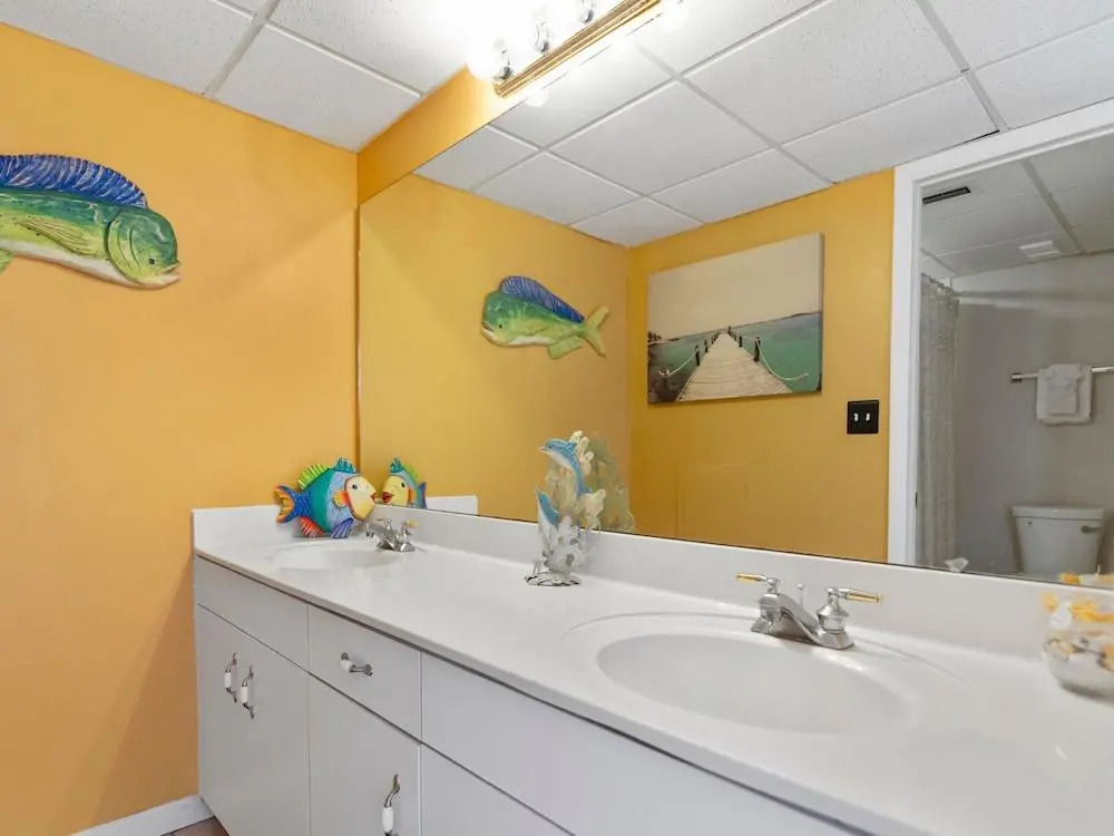 Beautiful Long Beach Condo unit 1-1206! TWO Gulf Masters