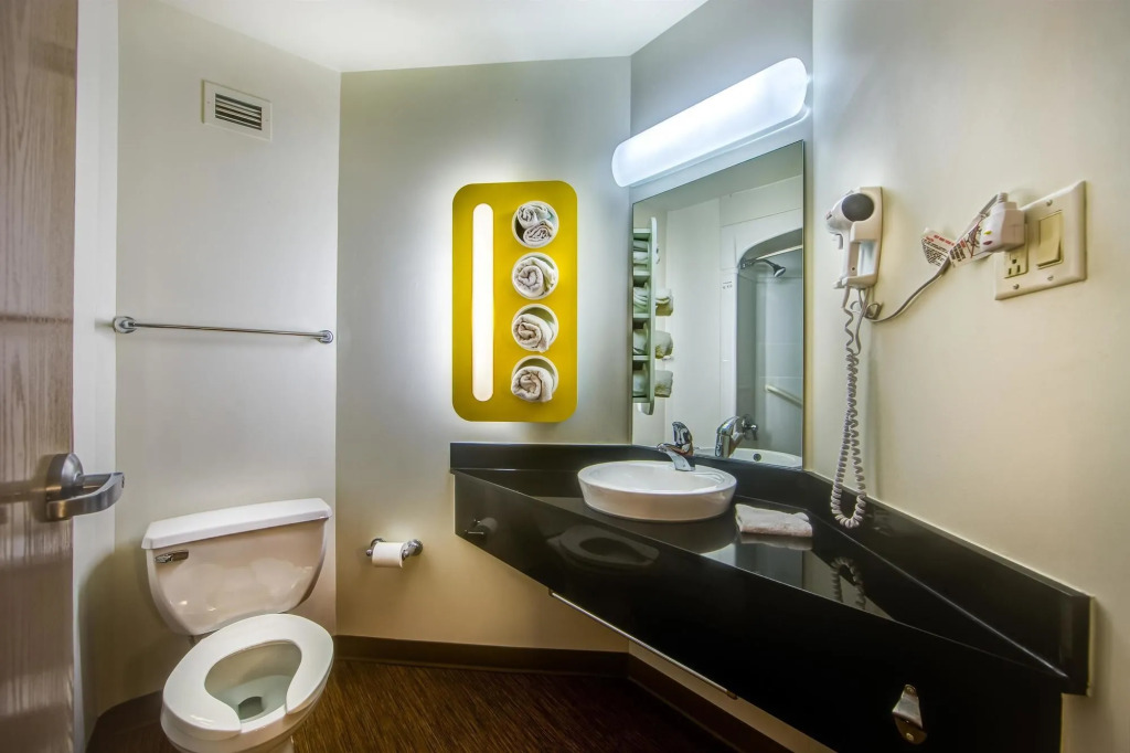 Motel 6-Burlington, ON - Toronto West - Oakville