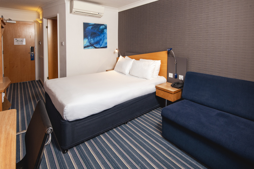 Holiday Inn Express Birmingham - Snow Hill by IHG
