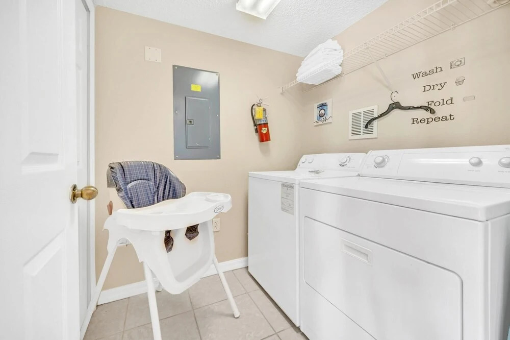 3BR Vacation Home w Netflix Private Hot Tub