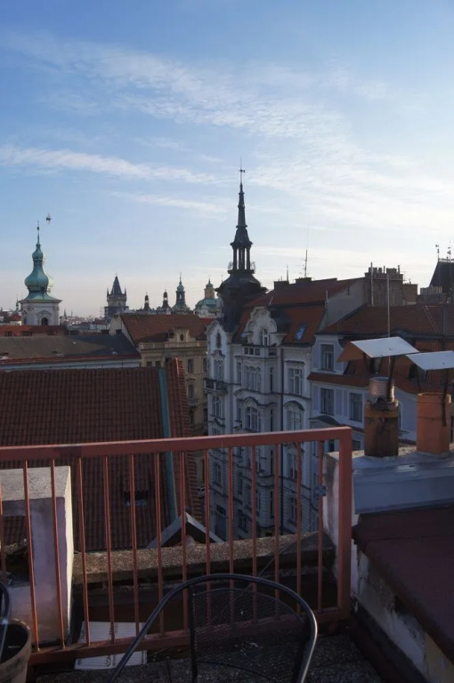 Old Town Jewel Apartments