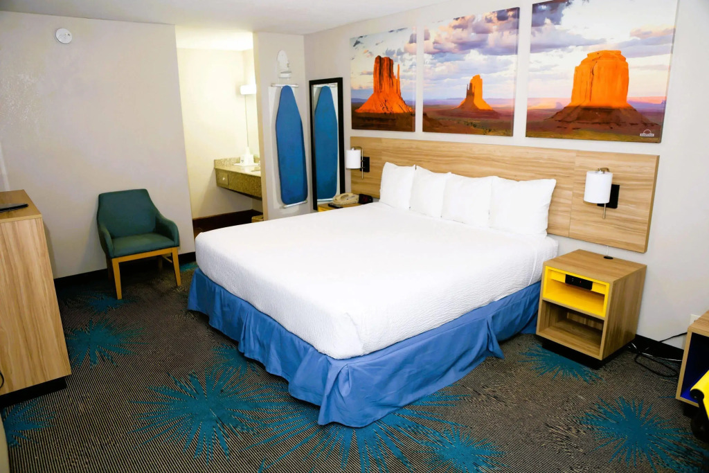 Days Inn by Wyndham East Albuquerque Newly Renovated