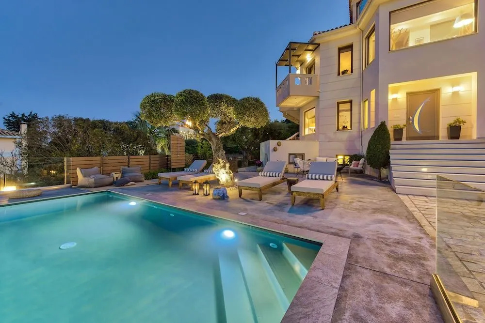 Pasithea Elegant Villa