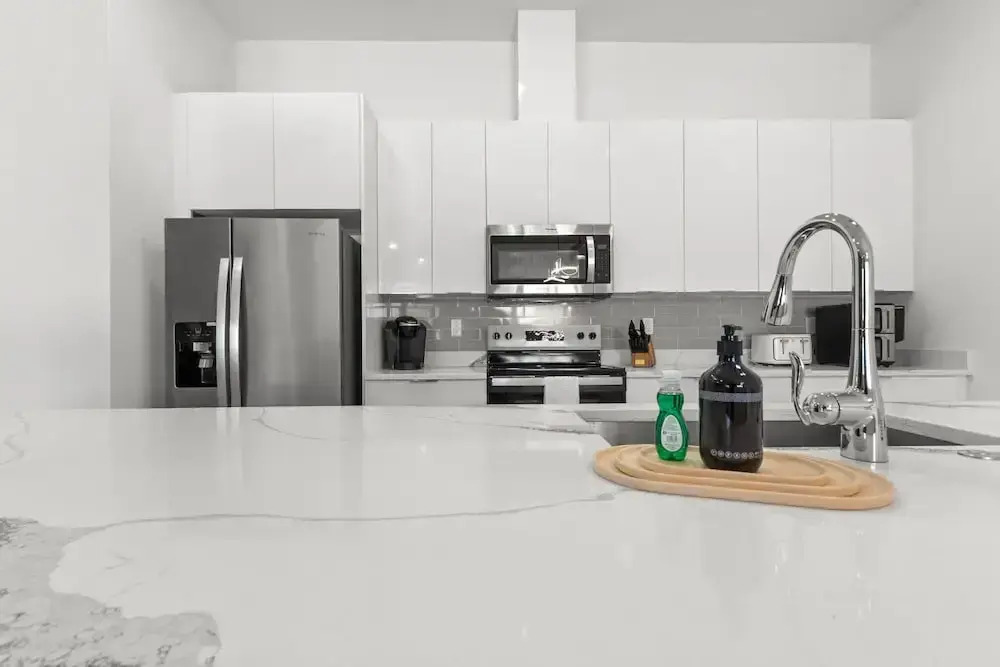 NEW Casa Sol - Luxury Townhome In Prime Location