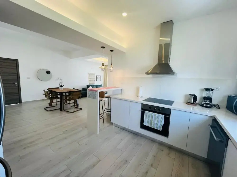 Beauty Apartment From Steps To The Beach F41