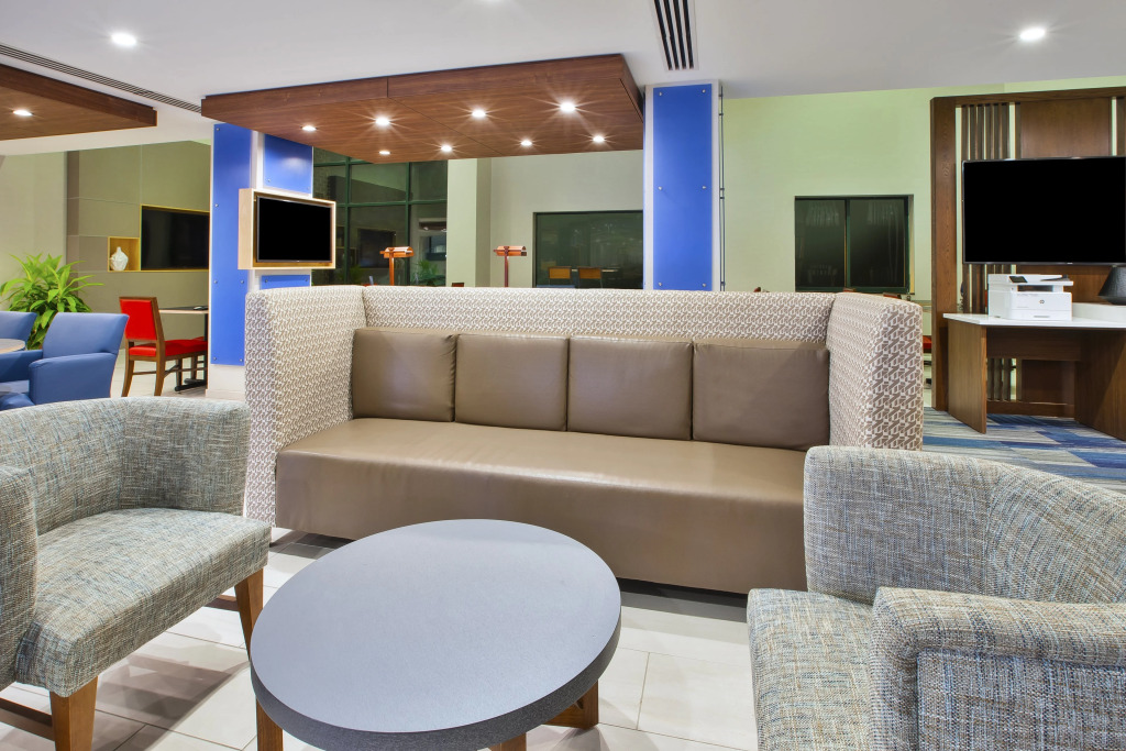 Holiday Inn Express Rochester-Victor by IHG