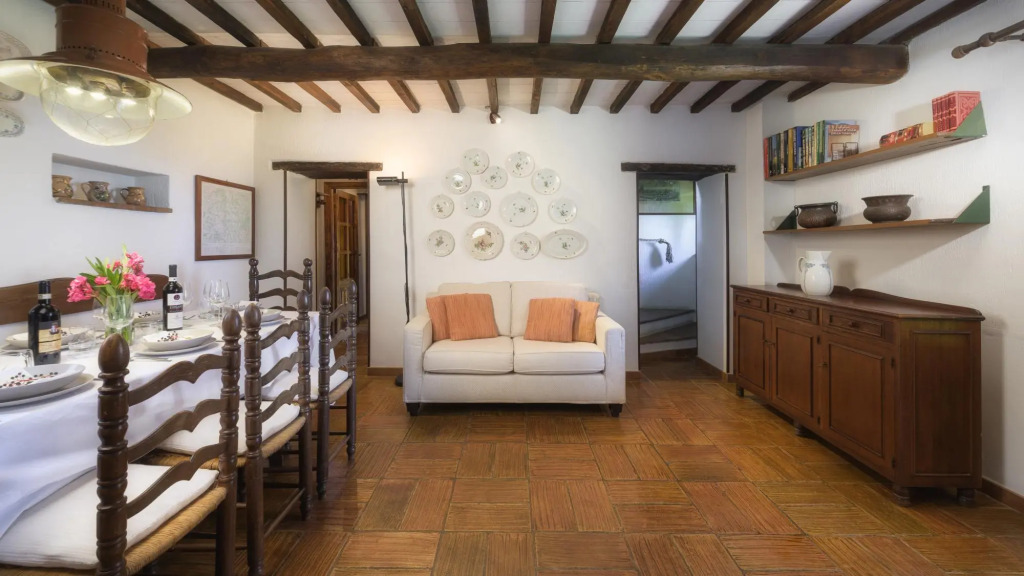 PODERE CAPRARECCE 8, Emma Villas