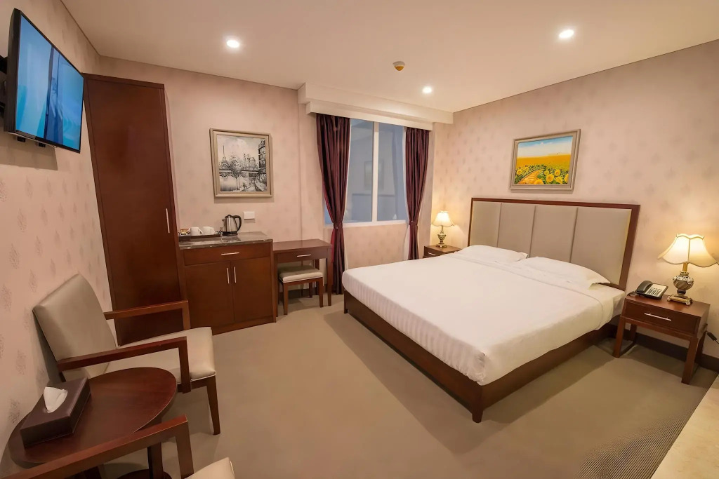 Megaboom City Hotel