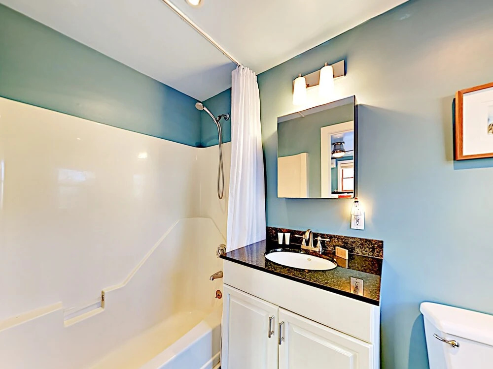 Bayberry Home 4 Bedrooms 3 Bathrooms Home
