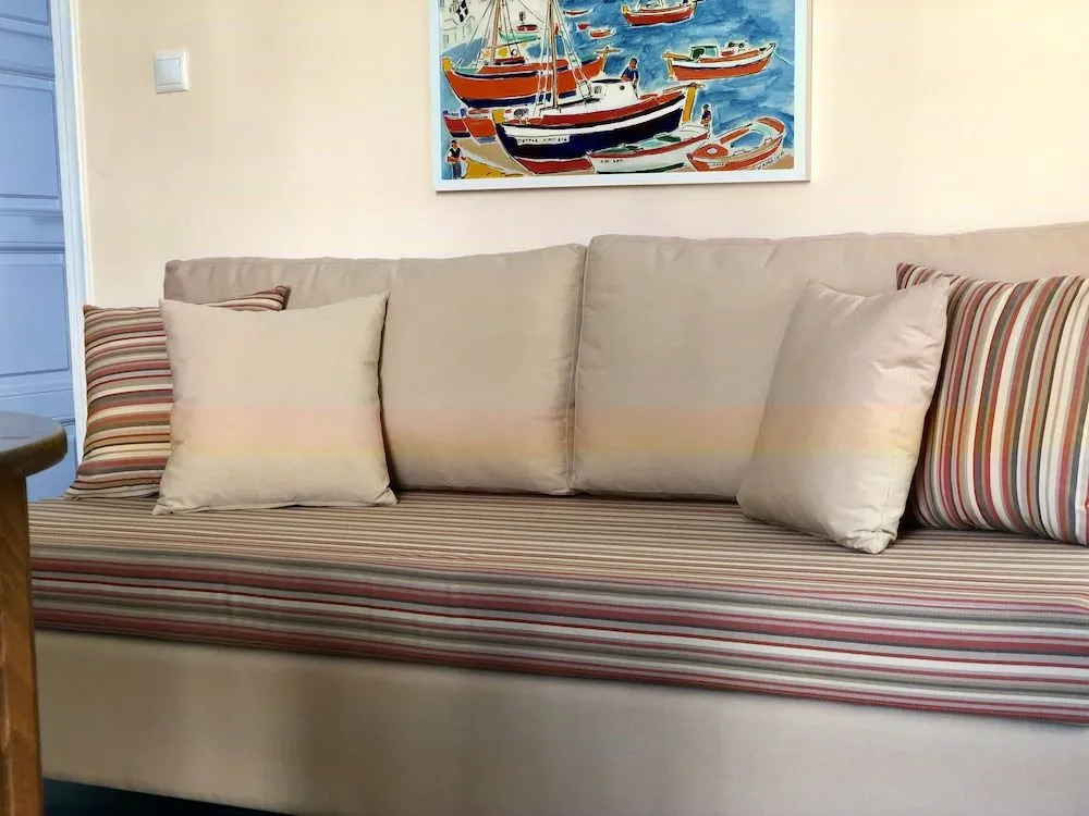 Mykonos Old Harbor Suite