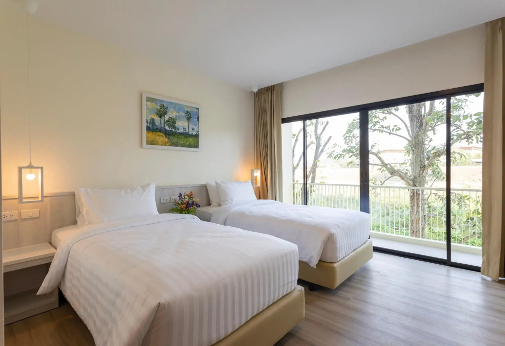 Porestva Hotel Sriracha
