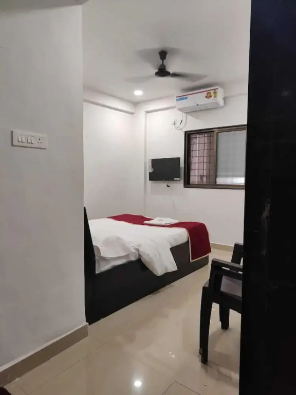 FabHotel Spark Inn