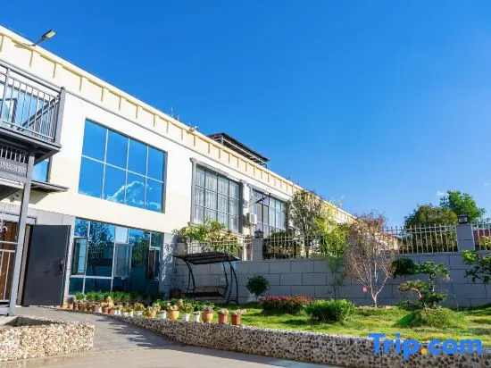 Lincang Yunzhe Yishu Sky Garden Resort Villa