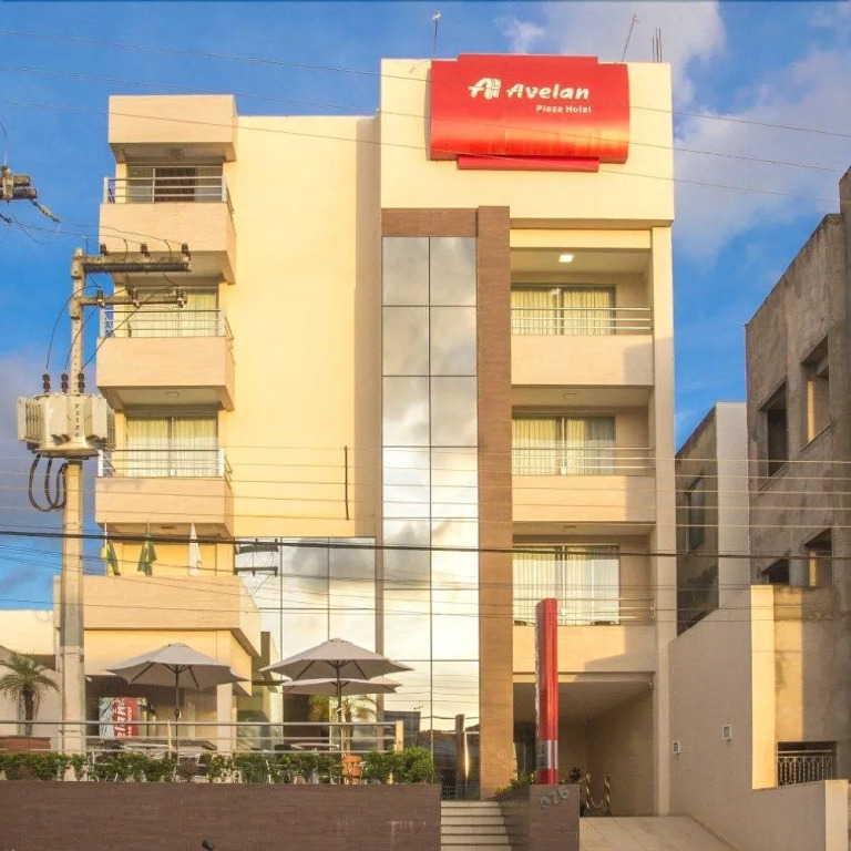 Avelan Plaza Hotel