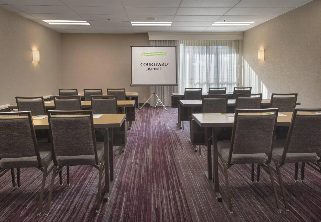 Courtyard by Marriott Rye