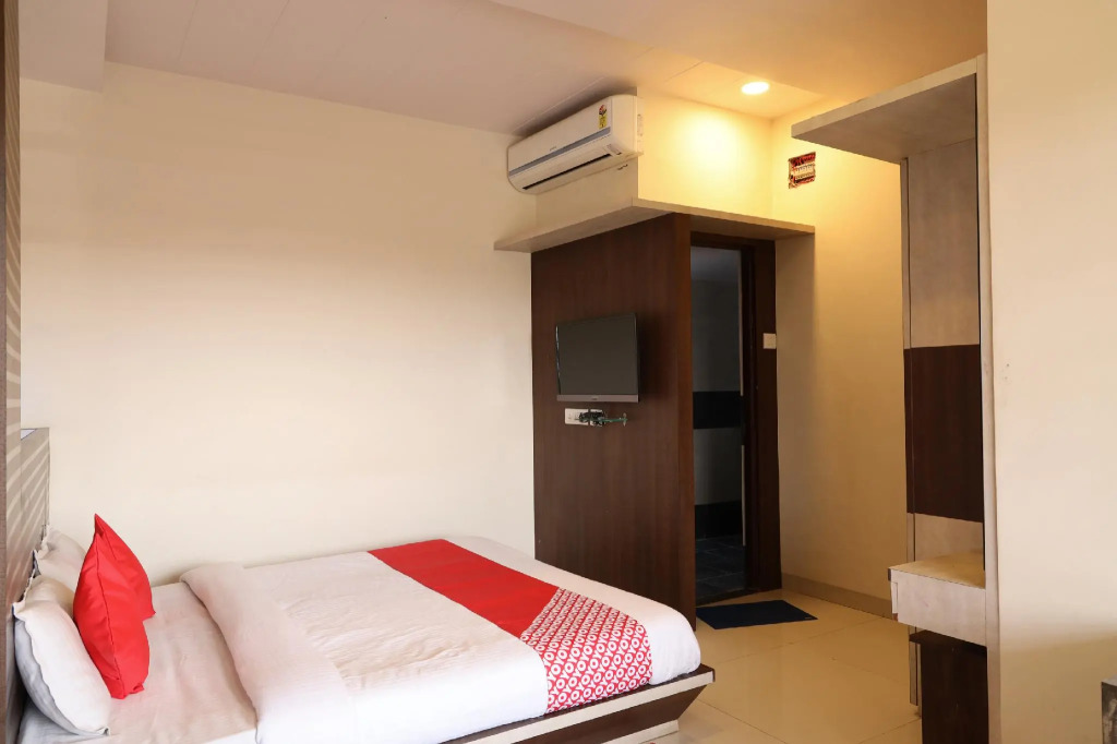 Hotel Jagat by OYO Rooms