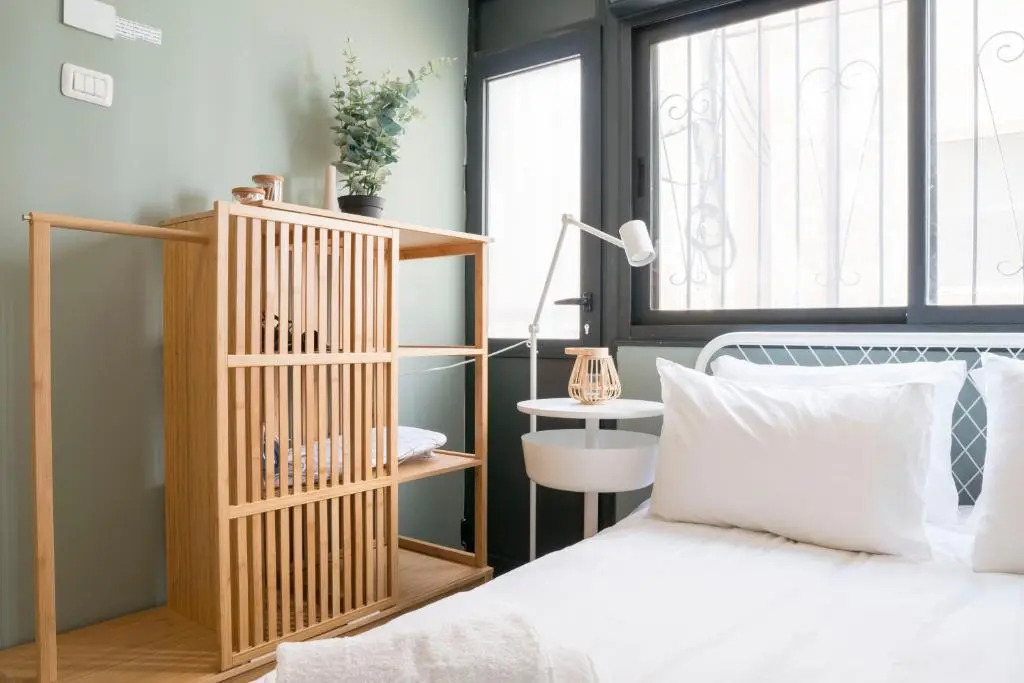 Jerusalem market apartment