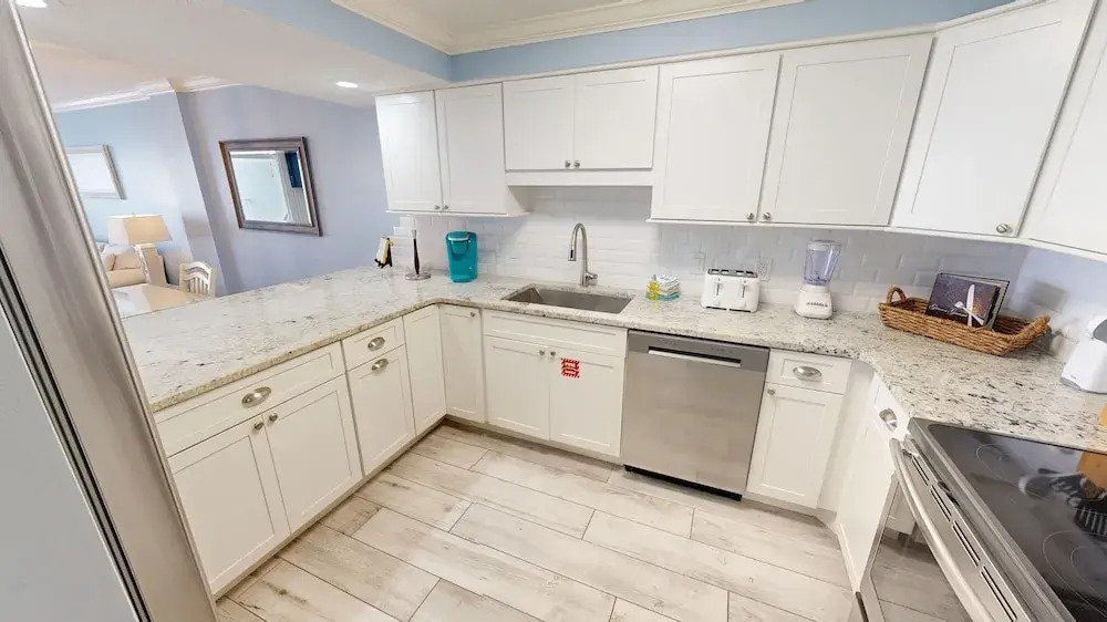 Beach House 401b 2 Bedroom Condo