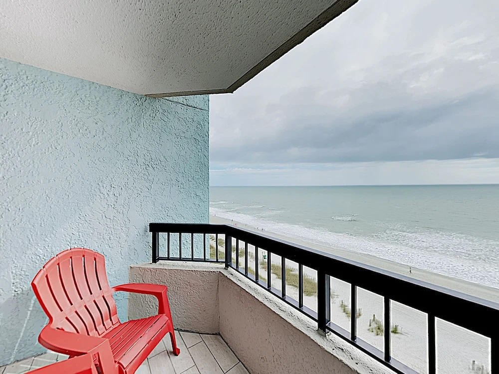 Stylish Ocean-view W/ Pools & Hot Tubs 1 Bedroom Condo