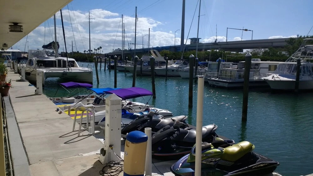 Smuggler's Cove Resort and Marina