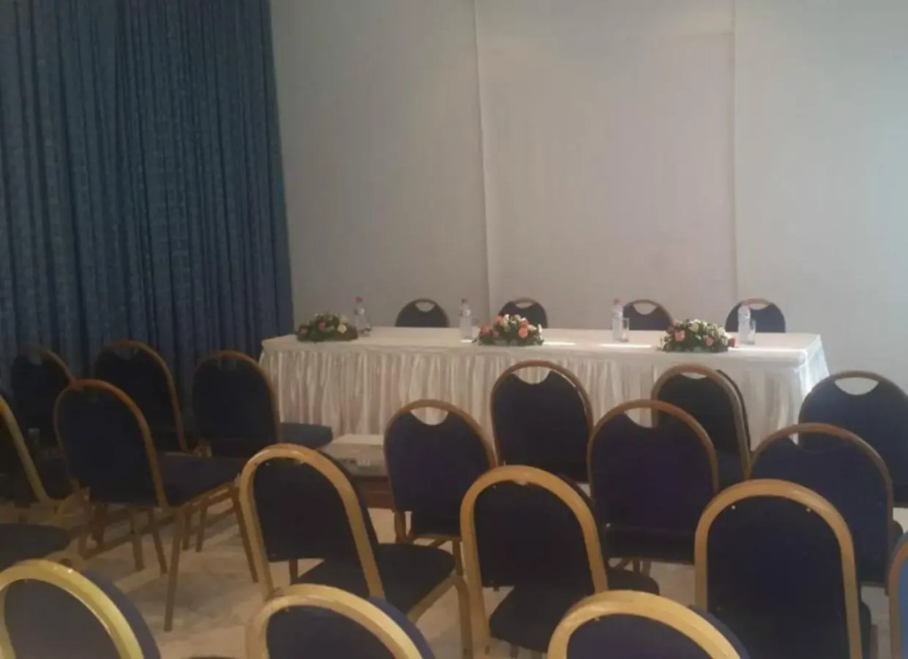 Ariha Hotel