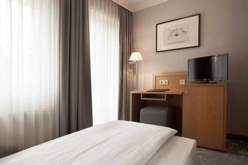 TOWNHOUSE Hotel