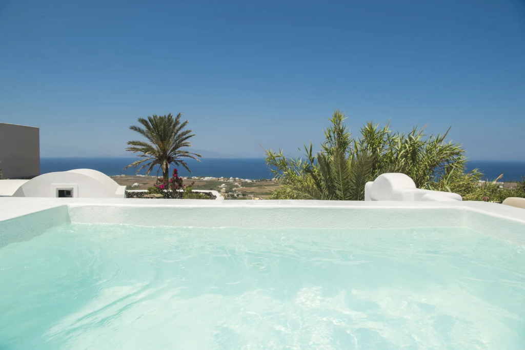 AQUA SERENITY LUXURY SUITES SANTORINI