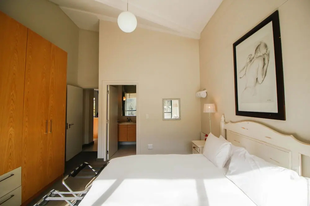 Three Bedroom Apartment in Camps Bay