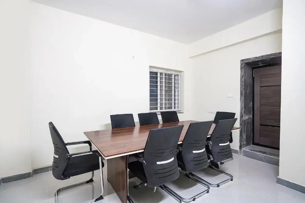Hotel Urban Prime Near Hi-tech City