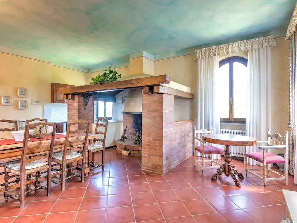 Beautiful Farmhouse in San Vivaldo with Swimming Pool