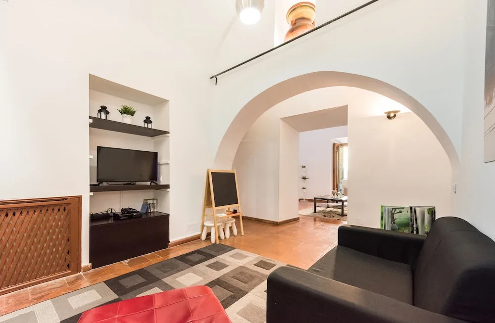 Vegas Apartment Center