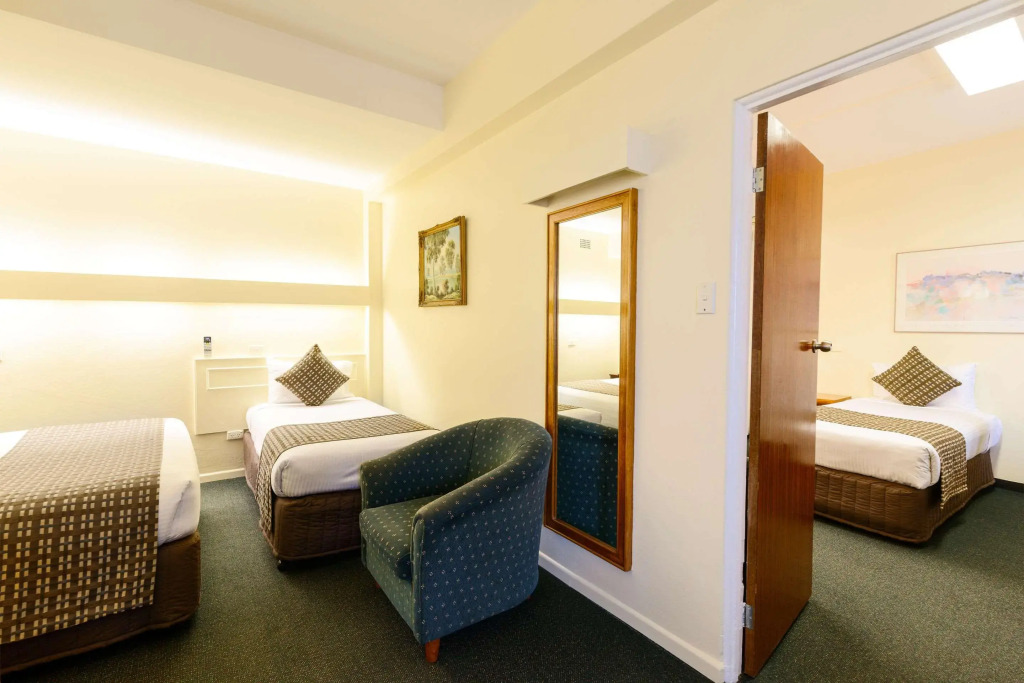 Comfort Inn North Shore Hotel