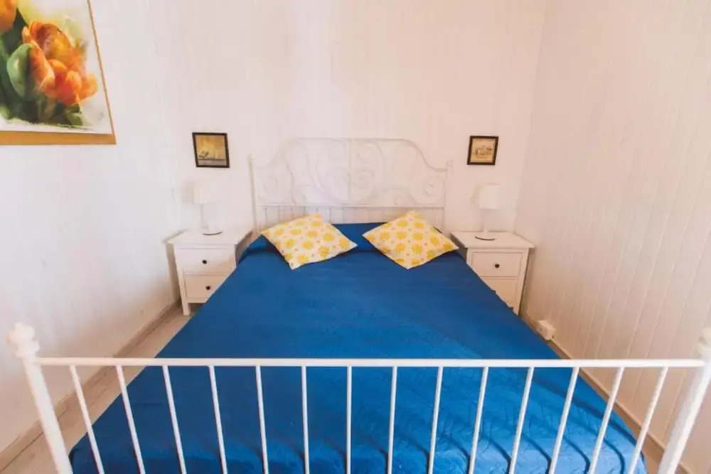 Apartment With Terrace Overlooking the sea - air Conditioned - Wi-fi