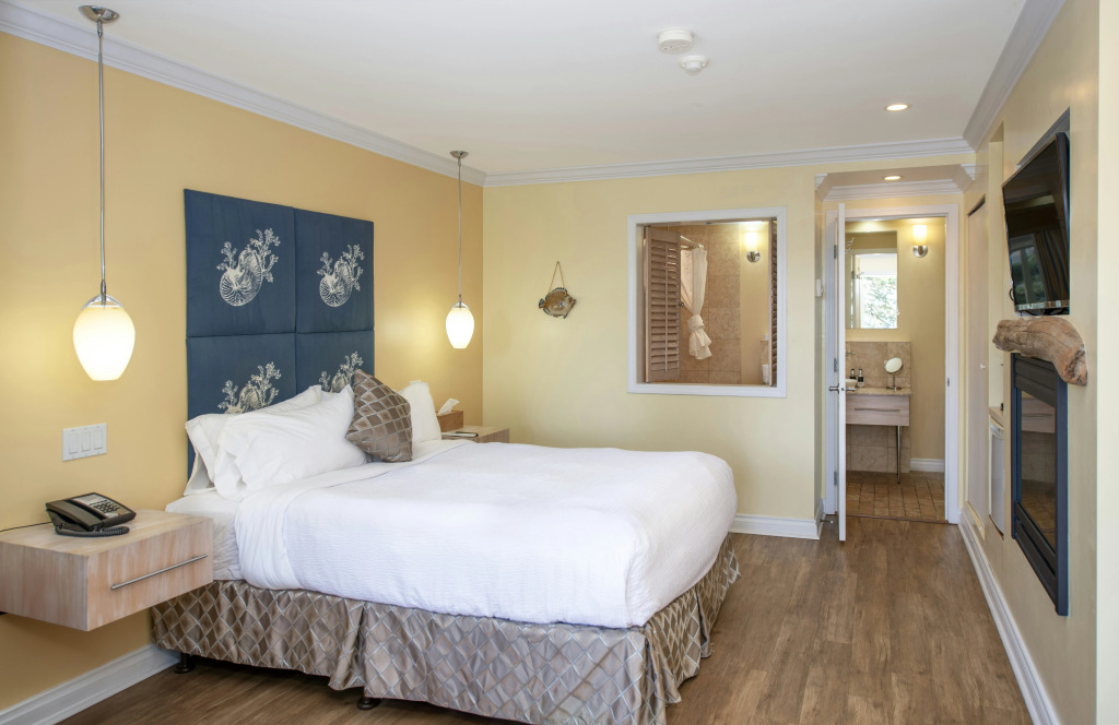 Rockwater Secret Cove Resort