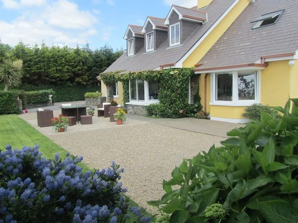 Edencrest Bed  Breakfast