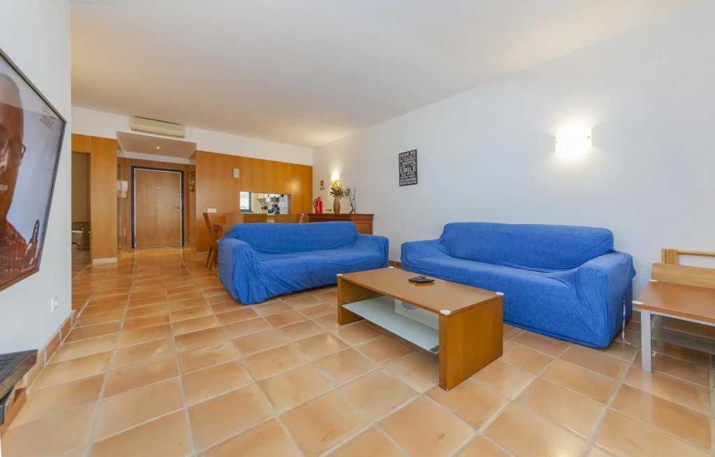 B39 - Marina Hill Apartment