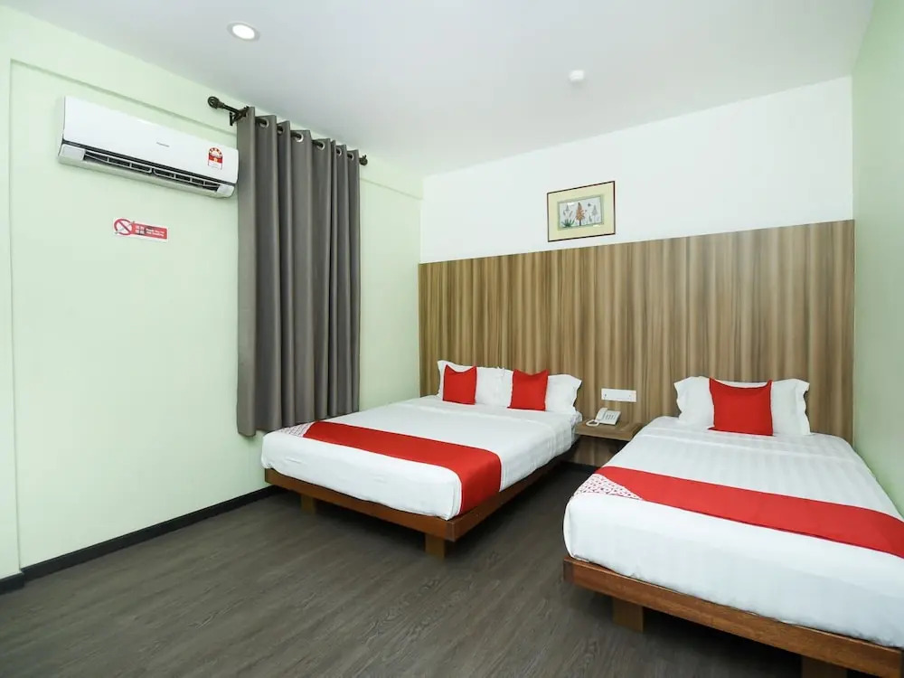 Oyo 43990 Sunshine Inn