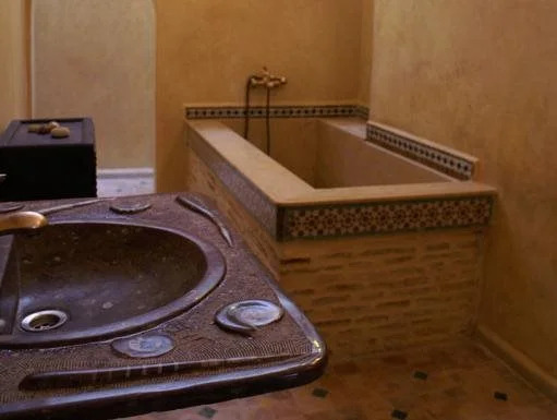 Riad Felloussia