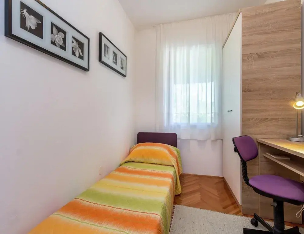 Apartment in Pula Near the Sea and Town Center