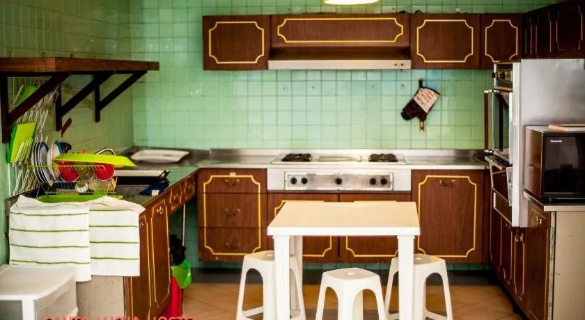 Santa Lucha Hostel