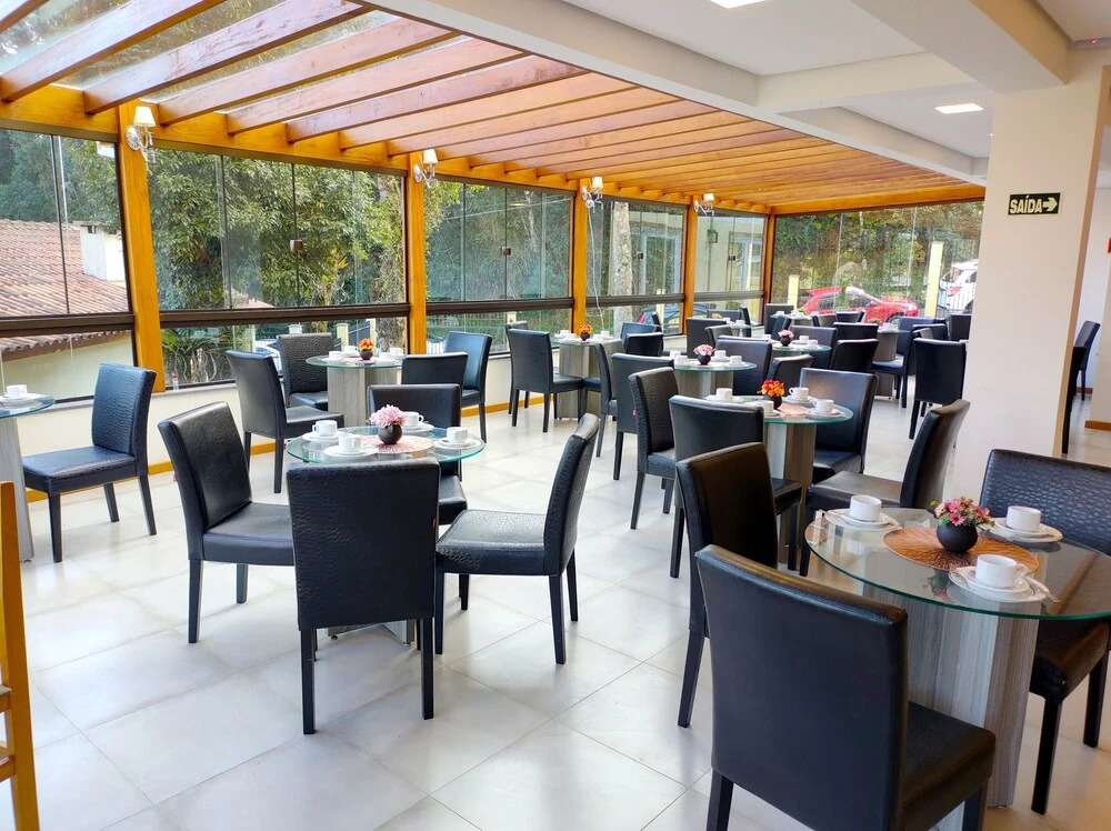 Hotel Golden Hills