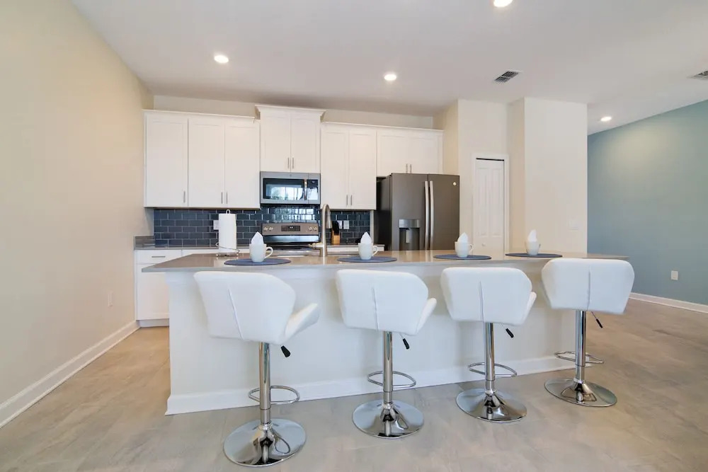 Champions Gate 870 - 4 Bedroom Townhome w Private Splash Pool