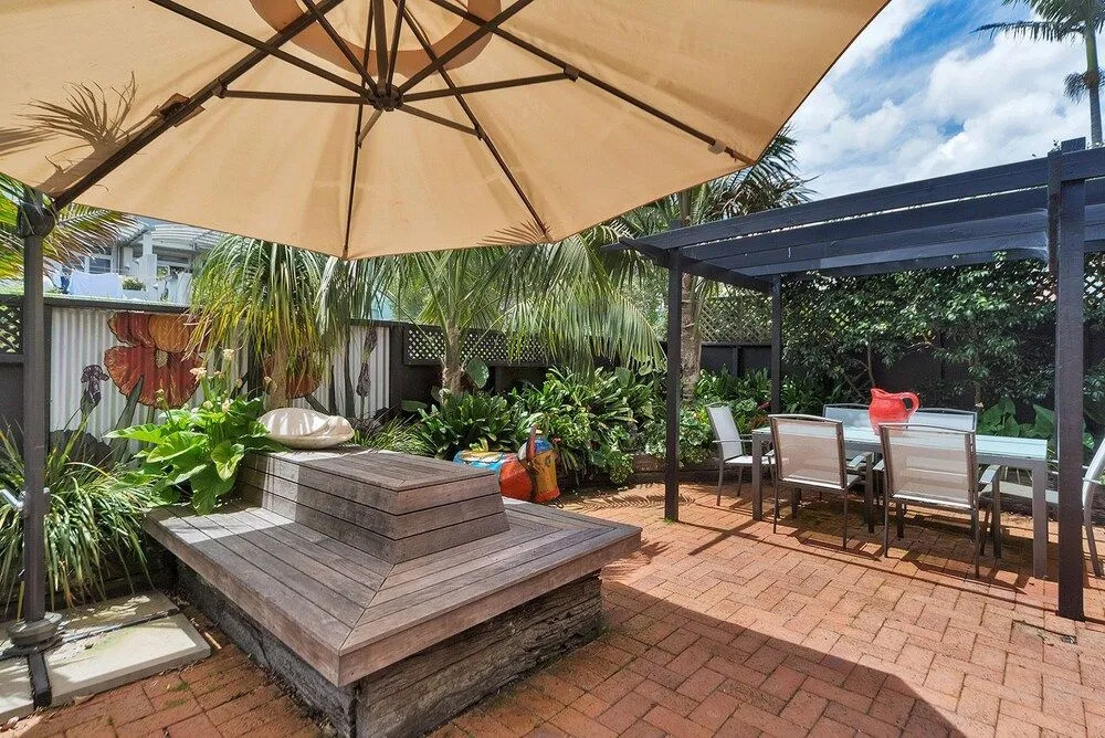 QV Spacious 190 sqm Townhouse - 647
