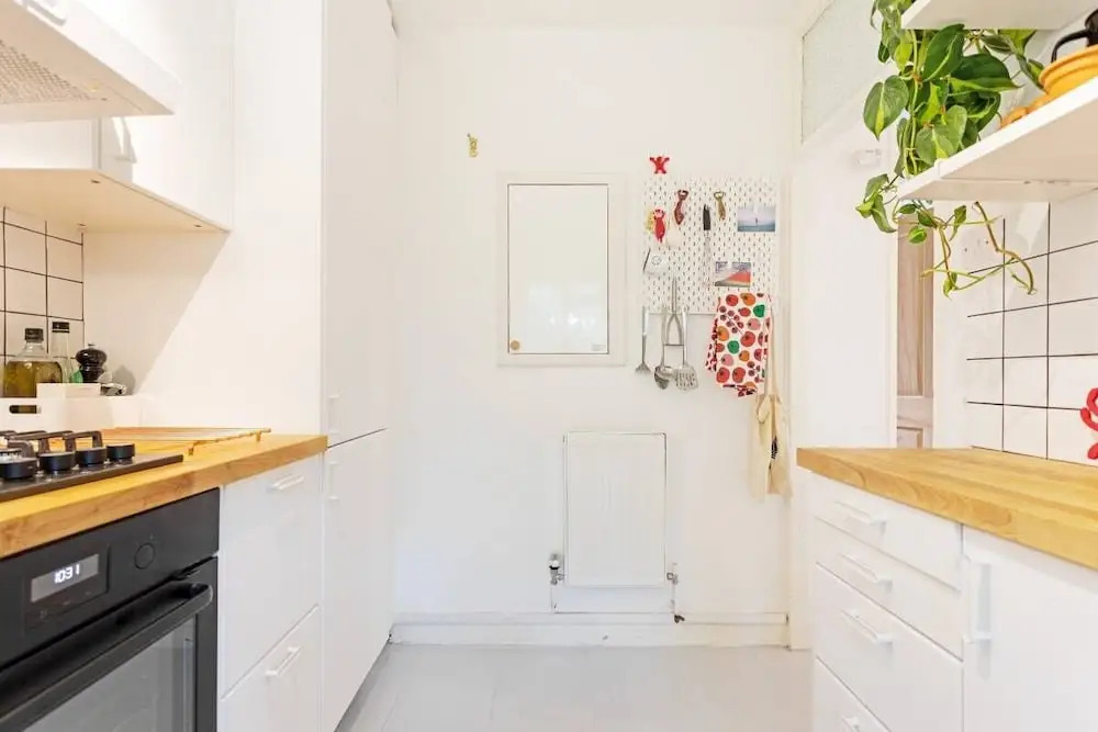 Spacious 1bed Flat W/balcony Zone 2, 5mins to Tube