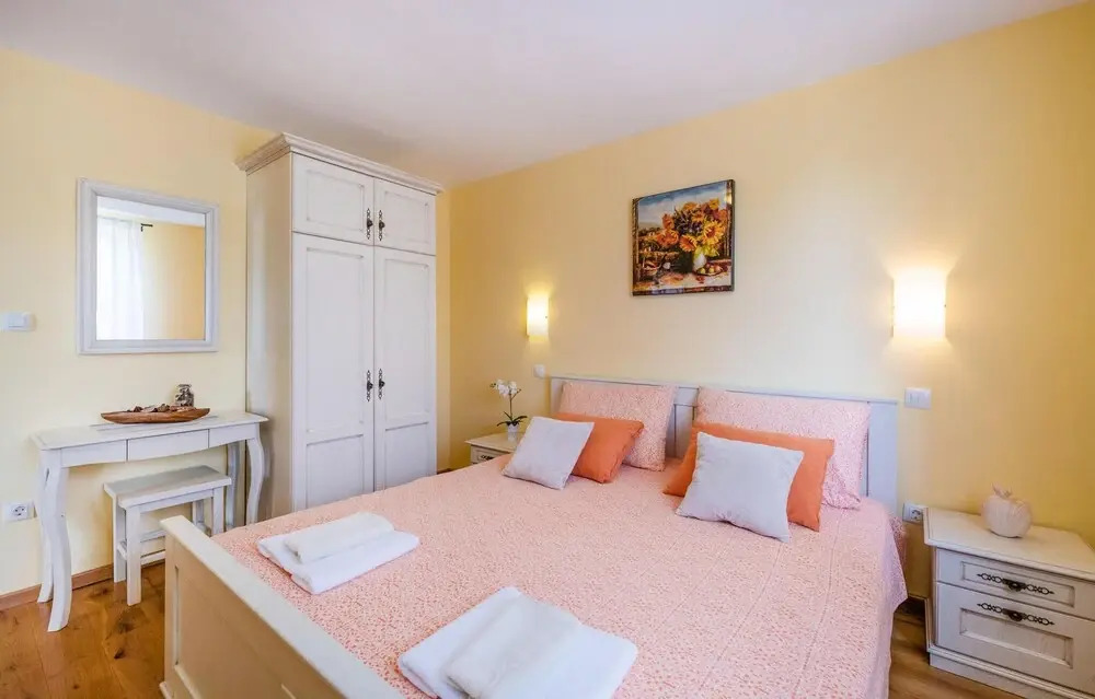 Beautiful Home in Pula With Wifi and 3 Bedrooms